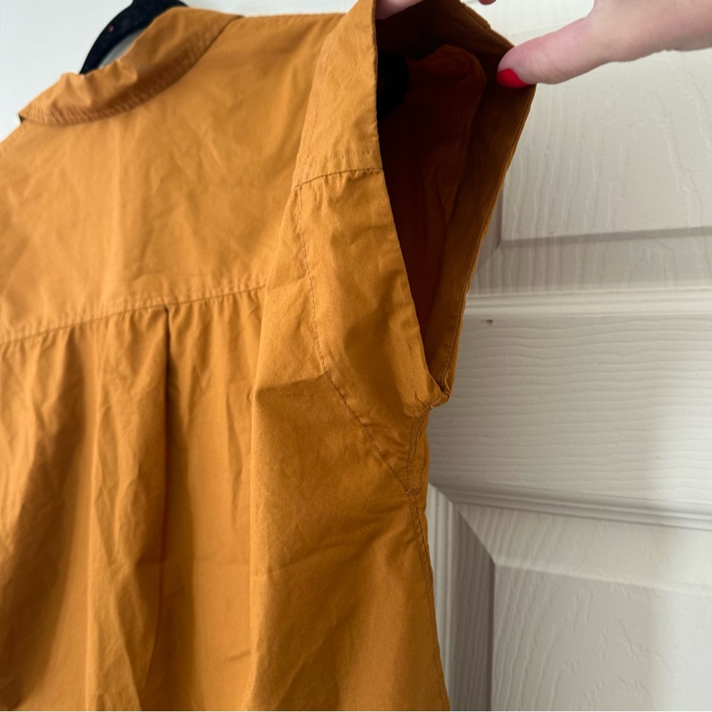 Everlane Button Down Top Size Small - image 5